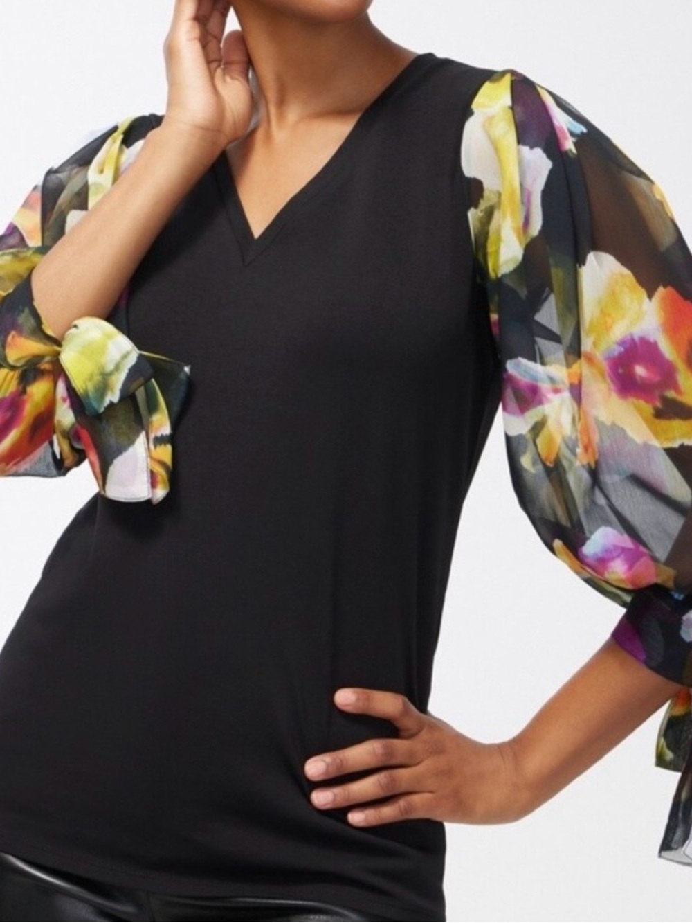 Chico’s NEW Floral Chiffon Sleeve Tee Size 1 US Size Medium